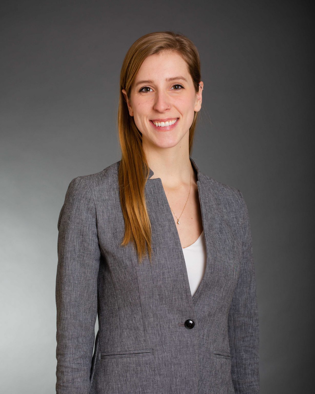 Charlotte Meek - Deeley Fabbri Sellen LLP - Family Law Winnipeg, Manitoba